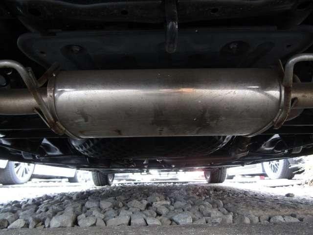 26712105_carP_l_7.jpg