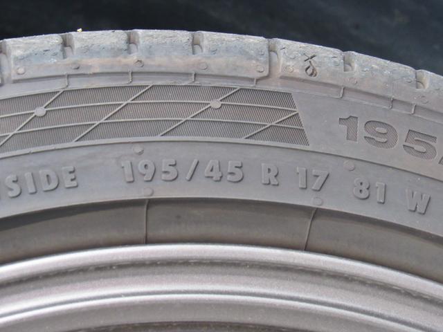 0560435A30260628W00114.jpg