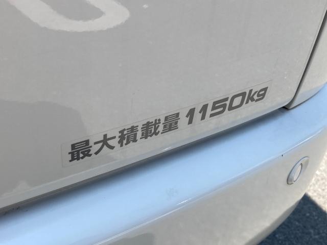 0802683A30260527W00116.jpg