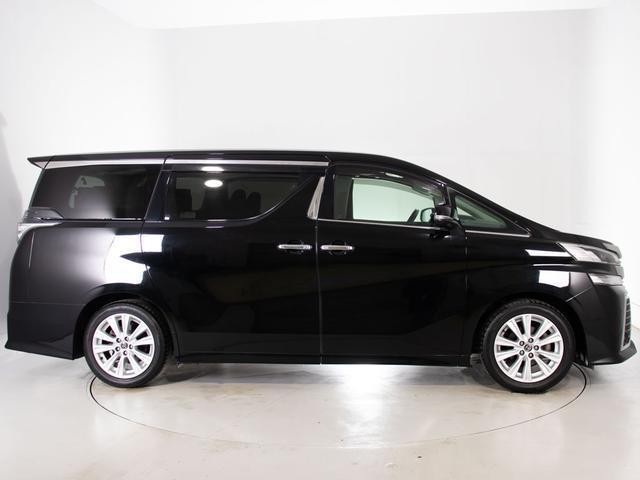 0540549A30260826W00306.jpg