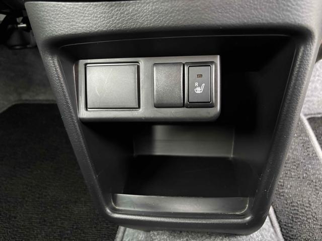 0802058A30260521W00219.jpg