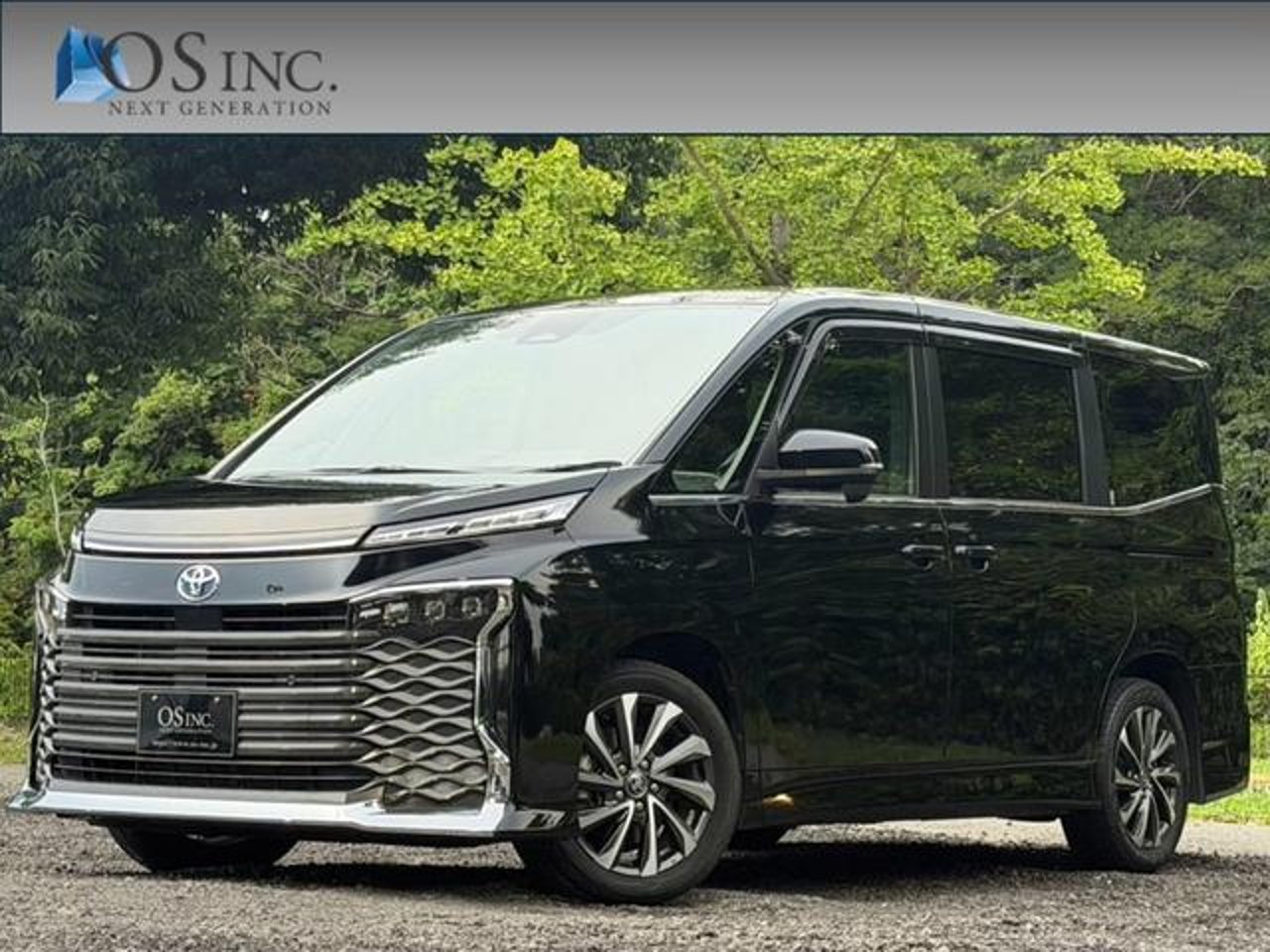 2023 Toyota Voxy, photo 1 of 1
