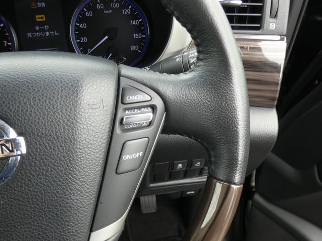 0708444A30260628W00209.jpg