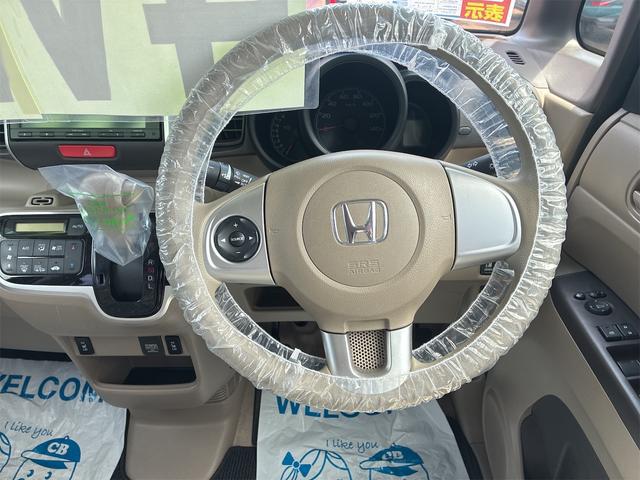 0900975A30260528W00109.jpg
