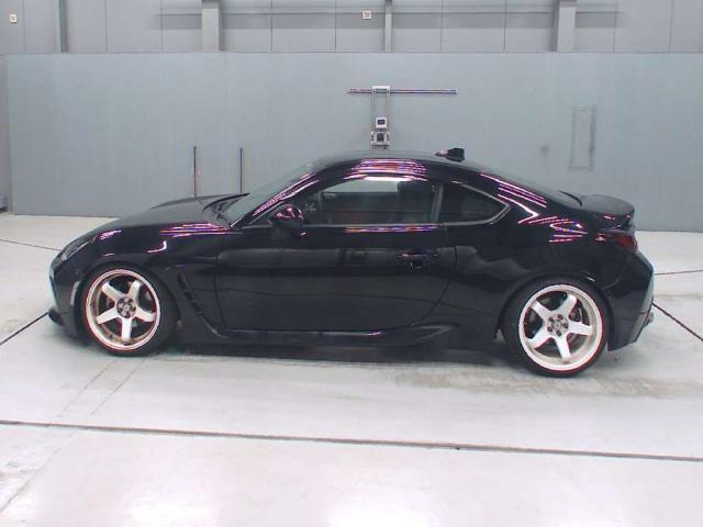 23536326_carP_l_2.jpg