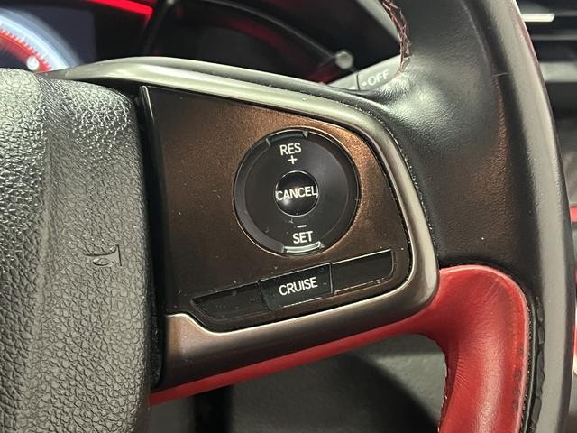 0502713A30260911W00209.jpg