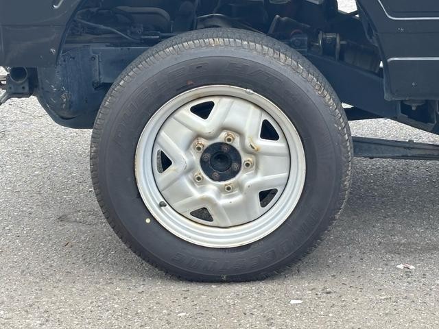 0404285A30260707W00415.jpg