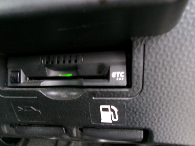 0400014A30260630W00218.jpg