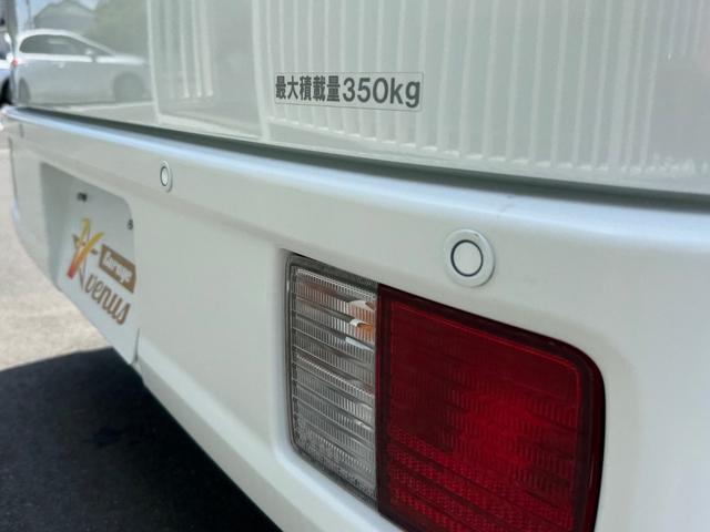 0580637A30260619W00305.jpg