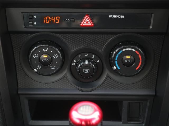 0509625A30260907W00214.jpg
