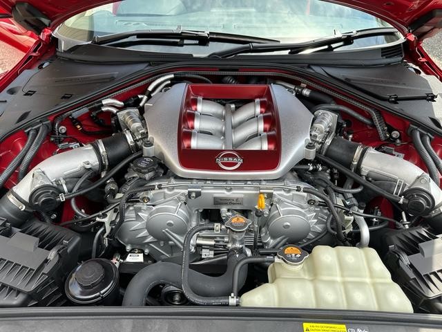 0209528A30260601W00101.jpg