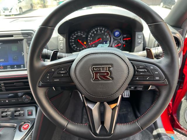 0209528A30260601W00119.jpg