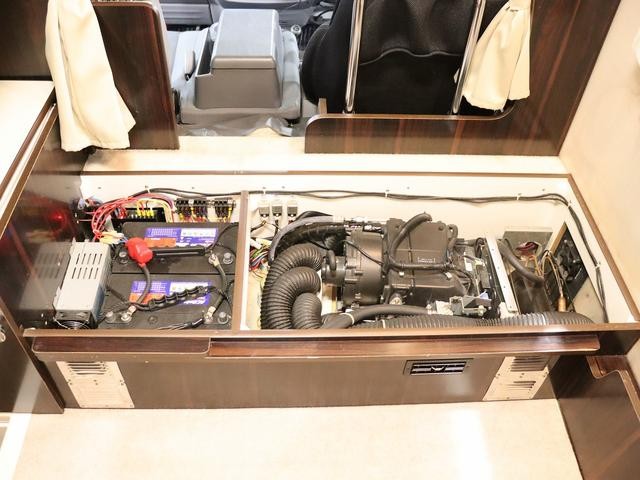 0303041A30260913W00308.jpg