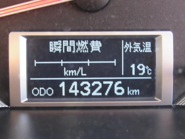 0505254A30261028W00318.jpg