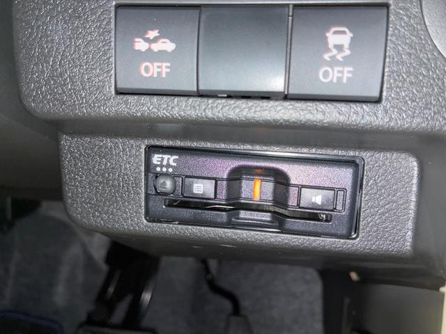 0401678A30260918W00216.jpg