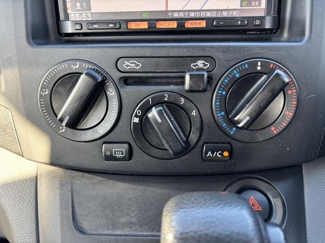 0520020A30260607W00105.jpg