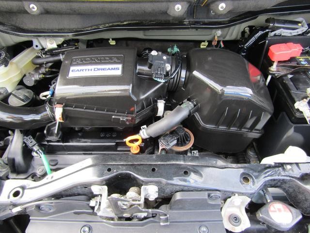 0403558A30260422W01118.jpg