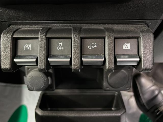 0300353A30260520W00306.jpg