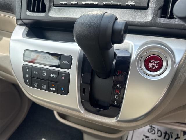 0501637A30260503W00214.jpg