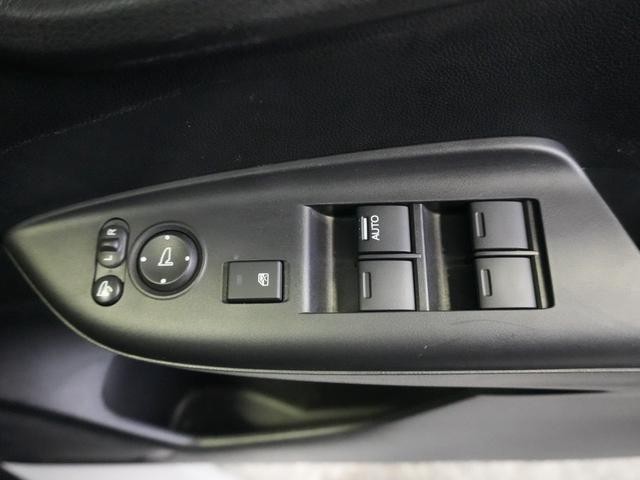 0505197A30260911W00118.jpg