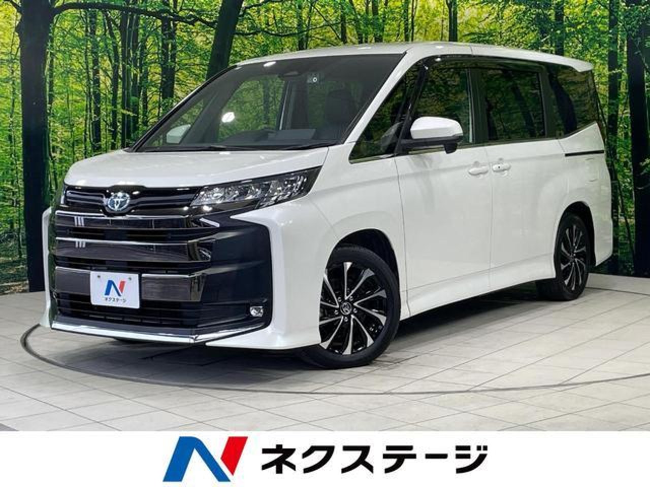 2023 Toyota Noah, photo 1 of 1