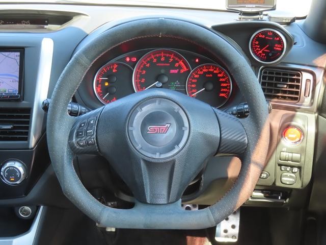 0541039A30261010W00202.jpg