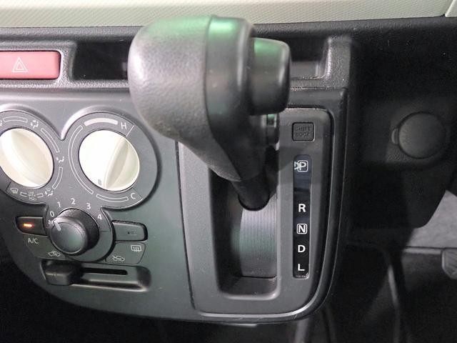 0203825A30261004W00709.jpg