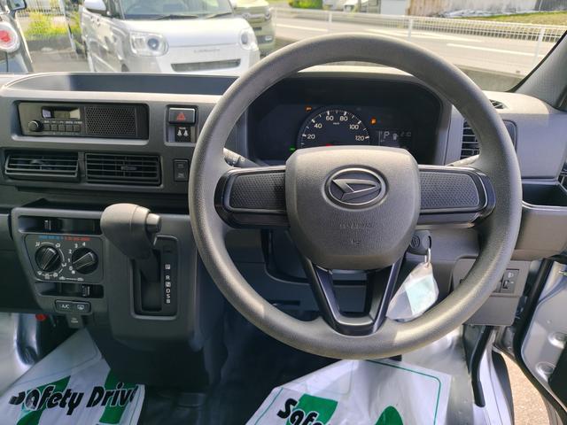 0201001A30260502W00215.jpg