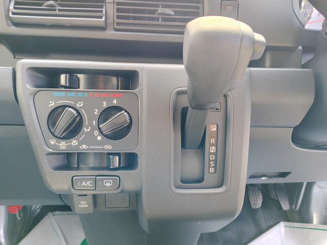0201001A30260502W00216.jpg