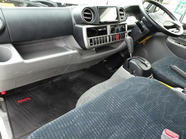 24742003_carP_l_14.jpg
