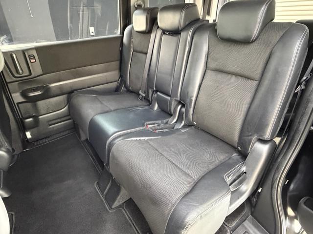 0510949A30260323W00113.jpg