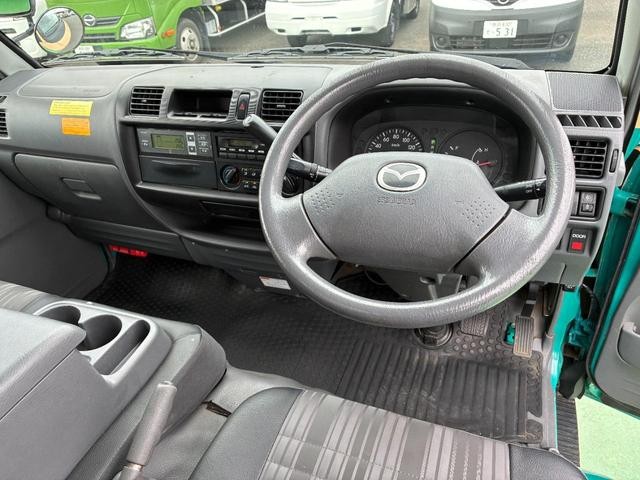 0560787A30260803W00504.jpg
