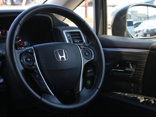 0520046A30260603W01716.jpg
