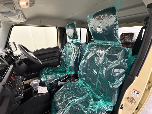 0701458A30260604W00114.jpg