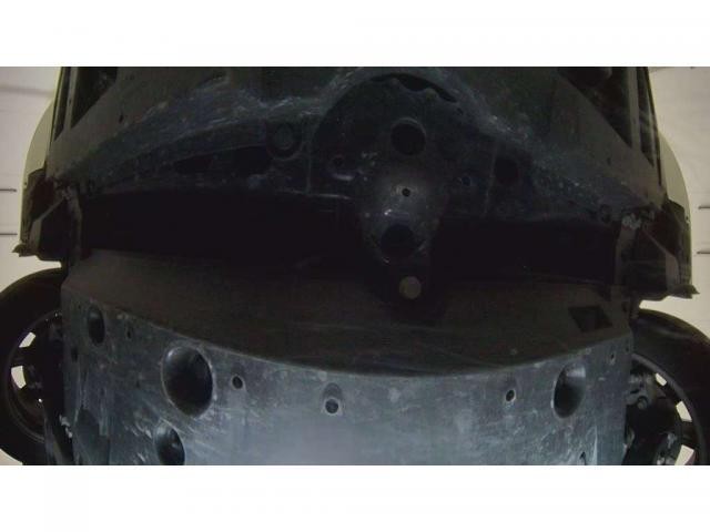 7389730_carP_l_6.jpg
