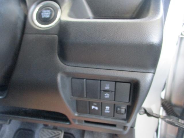 0840414A30260724W00106.jpg