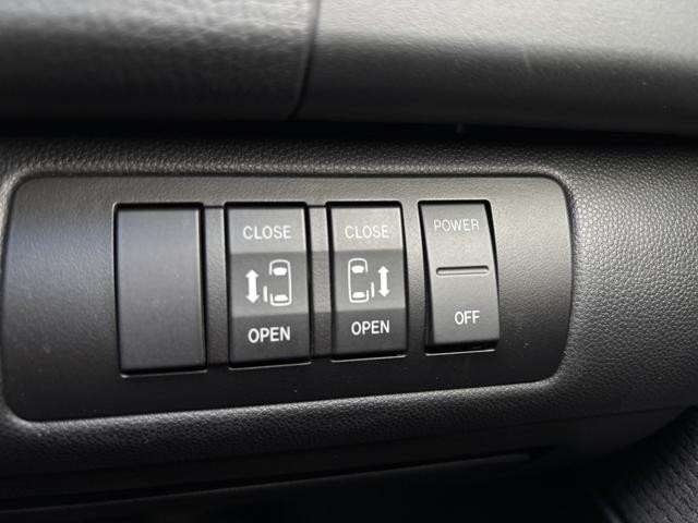 0520020A30260909W00115.jpg