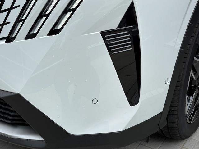 9200012A30260618W00110.jpg