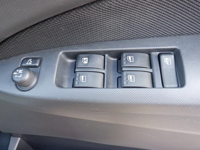 0900616A30260723W00116.jpg