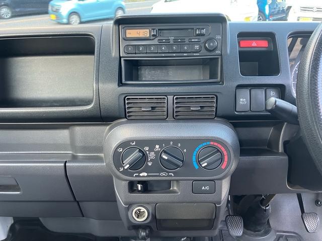 0800404A30261028W00317.jpg
