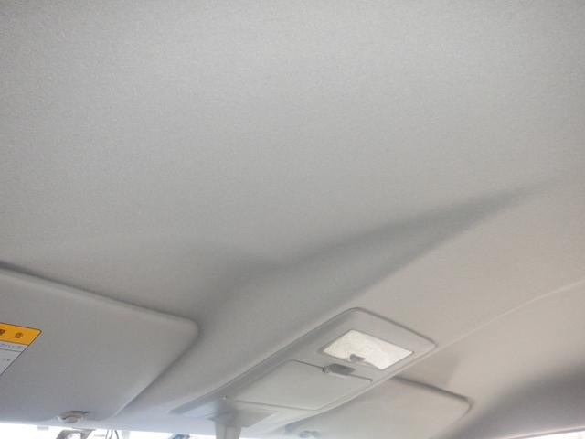 0800017A30260826W00312.jpg