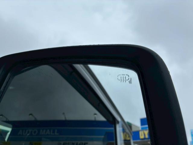 0504129A30260629W00106.jpg