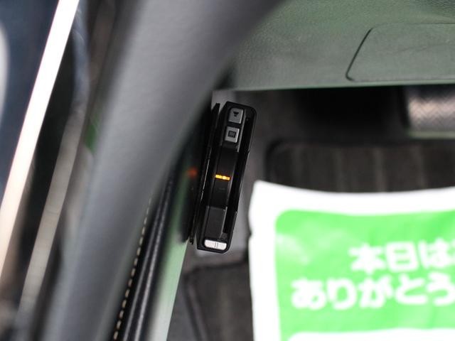 0520046A30260916W00216.jpg
