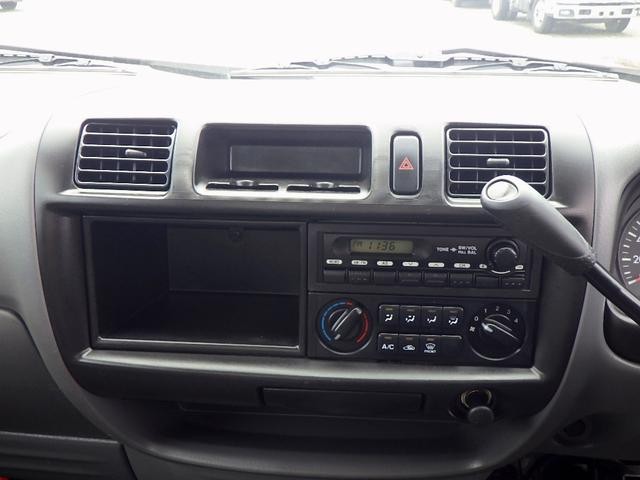 0206393A30260706W00316.jpg