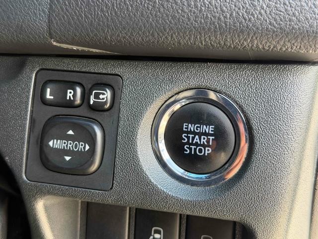 0209414A30260906W00206.jpg