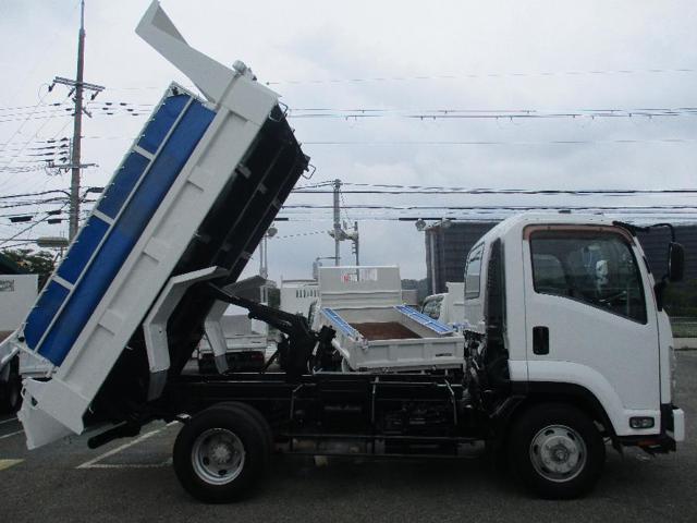 b83e178c5eaff7ff63b8e5513e7e5d81.jpg