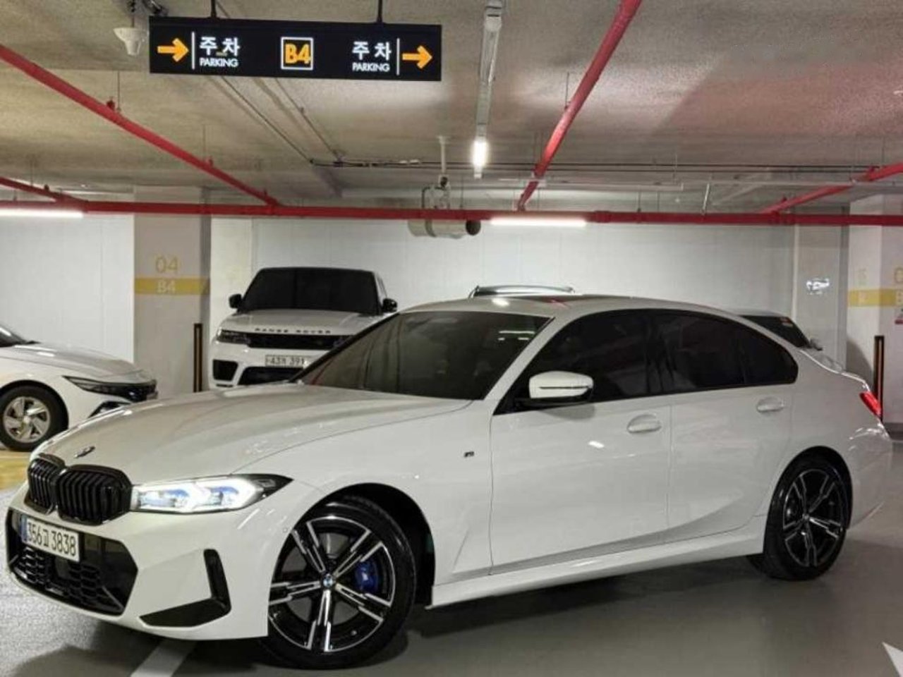 2023 BMW 3, photo 1 of 1