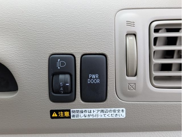 0300156A30260801W00215.jpg