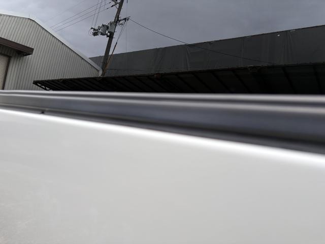 0710035A30261026W00119.jpg