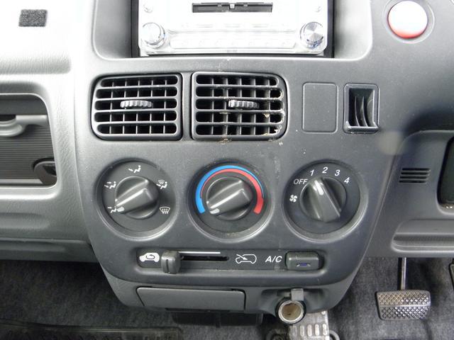 0402111A30260623W00206.jpg